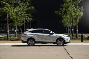 Toyota Venza Hybrid XLE 2020 года 